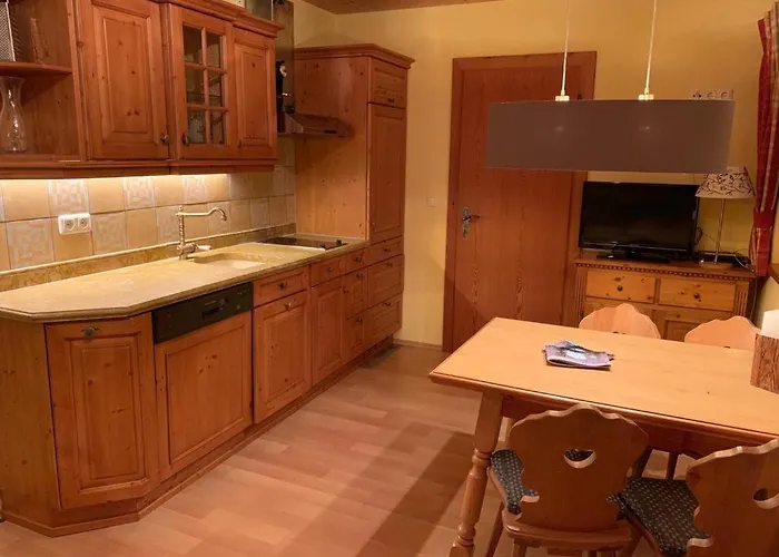 شقة Almapartment Skiwiege - Ski-in - Ski-out Only كيرشبرغ ان تيرول