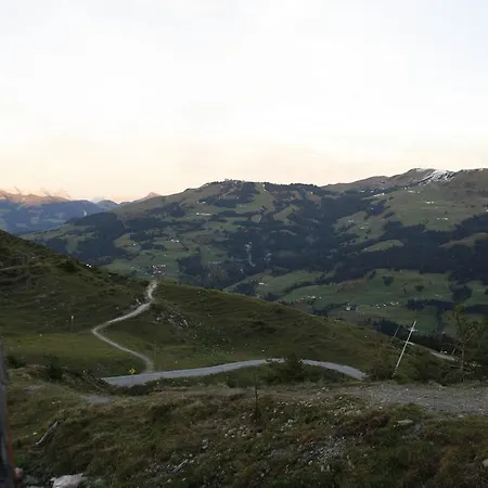 Apartman Almapartment Skiwiege - Ski-in - Ski-out Only Kirchberg in Tirol