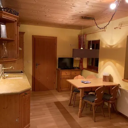 Almapartment Skiwiege - Ski-in - Ski-out Only * Kirchberg in Tirol